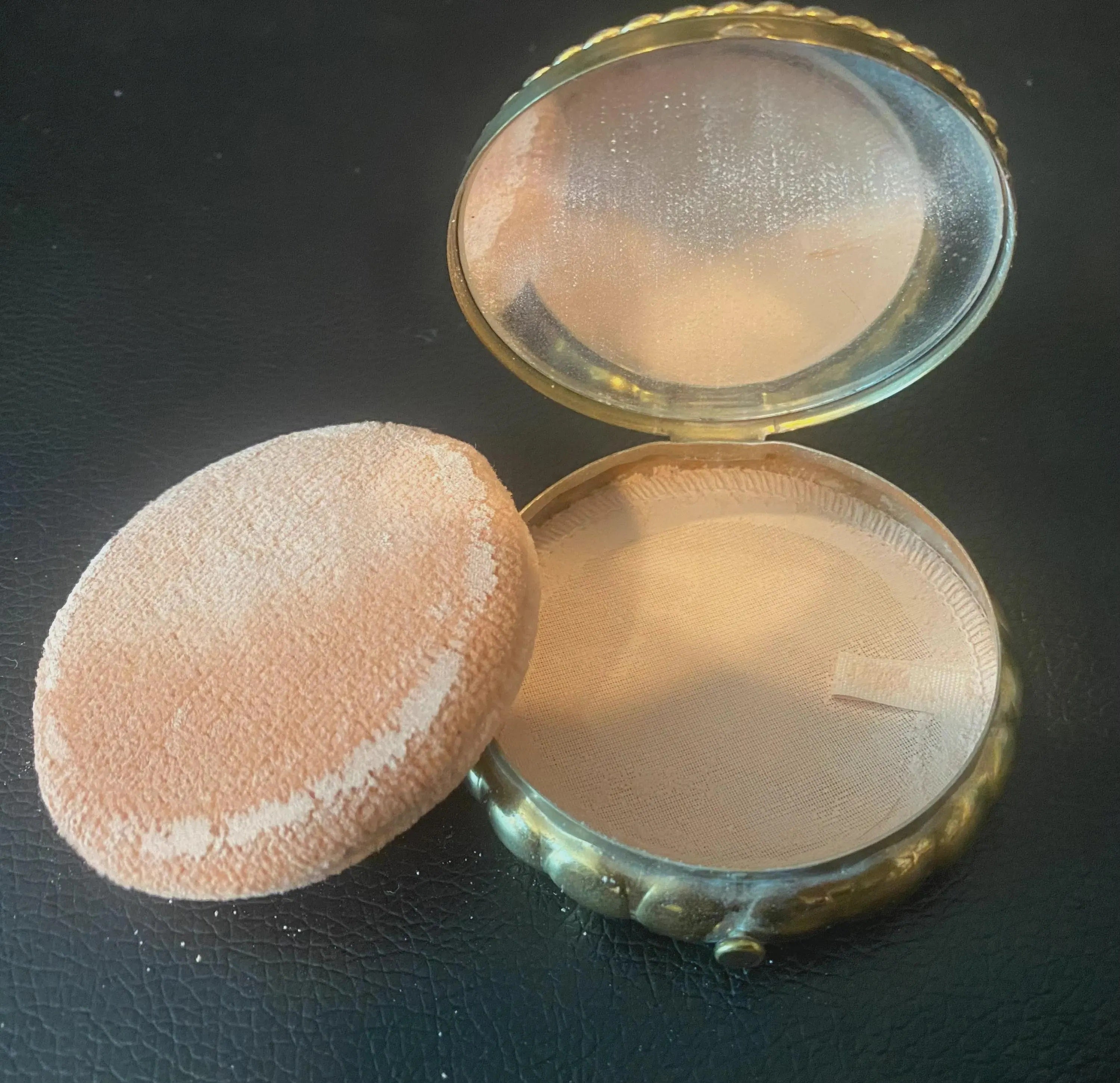 1950's  Dorset 5th Avenue Jeweled Powder Compact