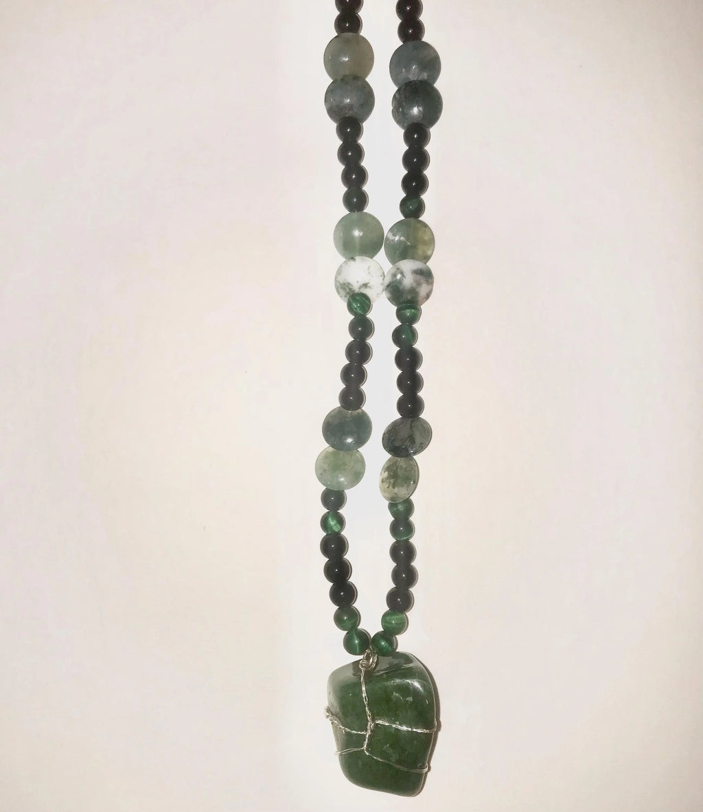 Genuine Green Jade Beaded Necklace and Bracelet Set