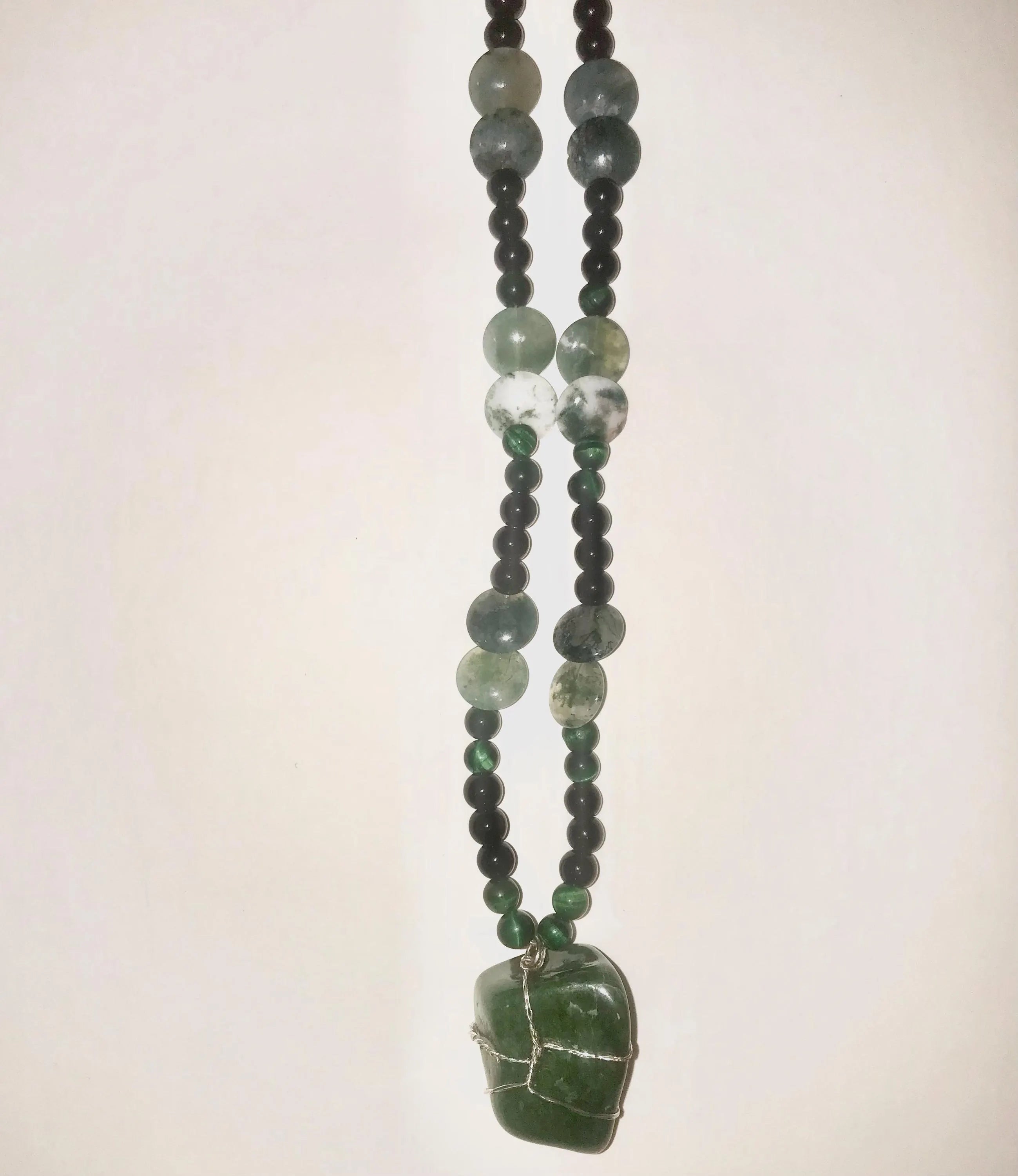 Genuine Green Jade Beaded Necklace and Bracelet Set