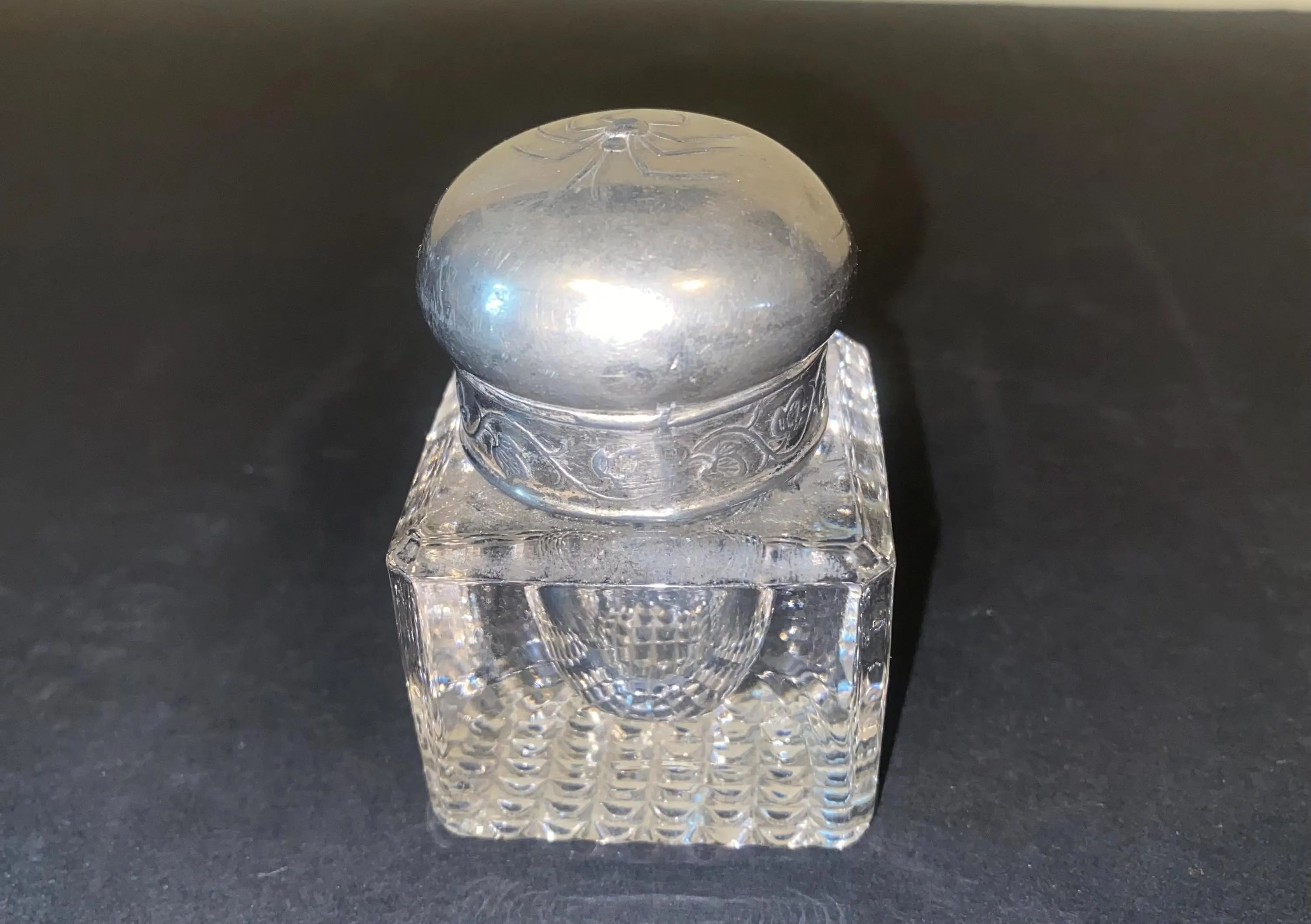 1880' Victorian Crystal (No Feather)  Inkwell